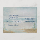 Save the Date niedliches Paar am Strand Ankündigungspostkarte (Rückseite)