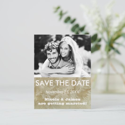 SAVE THE DATE Rustic Kraft Paper Winter Foto Post Ankündigungspostkarte (Stehend Vorderseite)