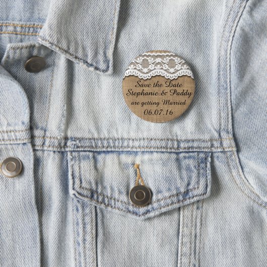 Save the Date rustikale Leinwand und Spitze Button (Beispiel)