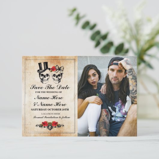 Save the Date rustikale Skulls Fotokarte Gothic (Stehend Vorderseite)