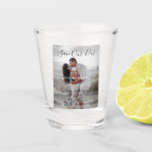 Save the date simple minimal QR scan code details  Schnapsglas (Vorderseite)