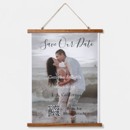 Save the date simple minimal QR scan code details  Wandteppich Mit Holzrahmen