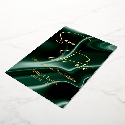 Save the Date smaragdgrüner Seidenhintergrund Folieneinladung (Gedreht)