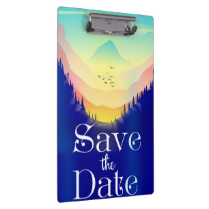 Save the Date Vintage Mystische Berge. Klemmbrett