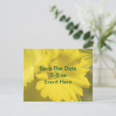 Save The Date Yellow Daffodil Flower  Ankündigungspostkarte (Stehend Vorderseite)