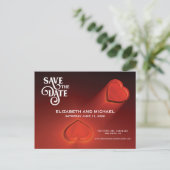 Save the Date, zwei rote Postkarte für Herz (Stehend Vorderseite)