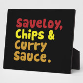 Saveloy, Chips & Curry Sauce. Fotoplatte (Seite)