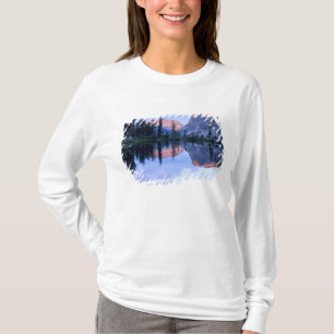 Sawtooth Wilderness, Idaho. USA. Cumuluswolken T-Shirt