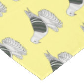 Saxon Shield Taube Cartoon Tischdecke (Schrägansicht)