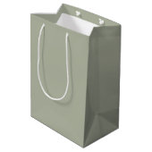 Saybrook Sage Solid Color Mittlere Geschenktüte (Rückseite Schrägansicht)