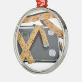 ScaleMeasuringTape021613.png Silbernes Ornament (Links)