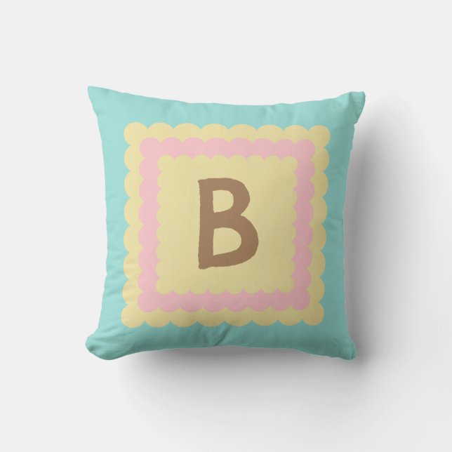 Scallop Alphabet Monogramm Scallope Design Pastell Kissen (Vorderseite)