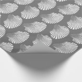Scallop Muschel Block Print, grau / grau und weiß Geschenkpapier (Ecke)