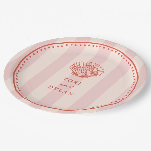 Scallop Seashell Pink Tropical Stripe Hochzeit Pappteller (Schrägansicht)
