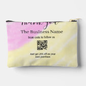 Scan QR to follow us thank you discount code pink Zubehörtasche (Rückseite)