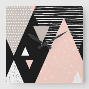 Scandi Bergspitze-Entwurf Quadratische Wanduhr