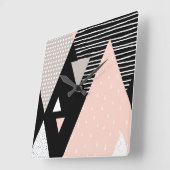 Scandi Bergspitze-Entwurf Quadratische Wanduhr (Winkel)