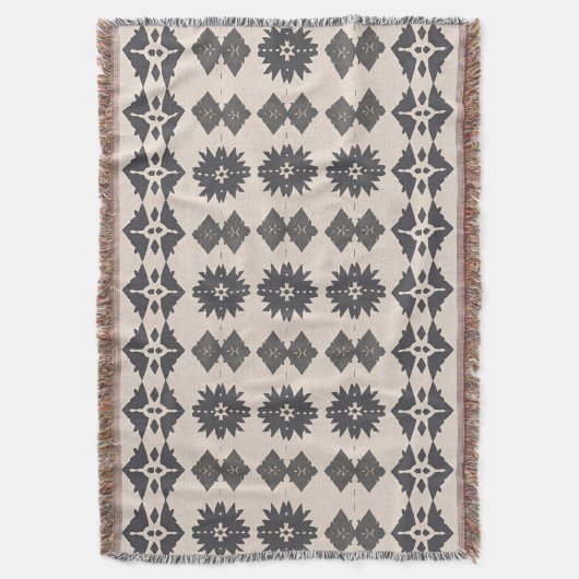 Scandinavian Boho Diamond Pattern Decke (Vorderseite Vertikal)