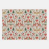 Scandinavian Red and Green Folk Christmas Pattern Geschenkpapier Set (Vorderseite 2)