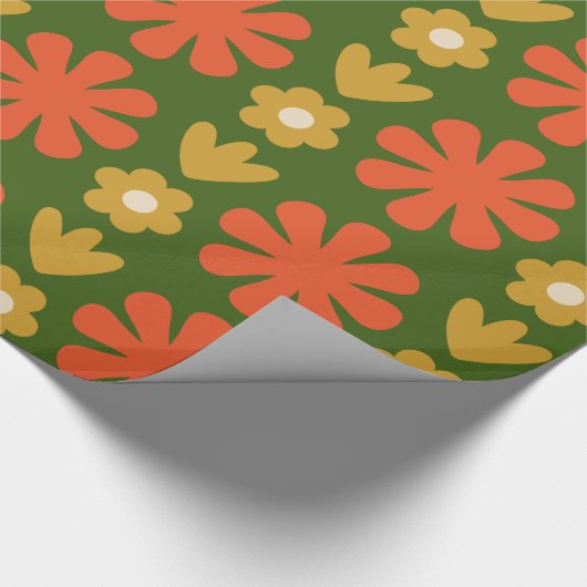 Scandro Retro Blumenmuster Green Orange Ochre Geschenkpapier (Ecke)