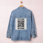 Scannen Sie den QR-Code für einen Motivierend Boos Jeansjacke (Hangar)