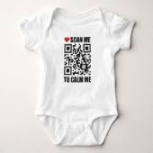 Scannen Sie mich, um den QR-Code zu beruhigen Baby Strampler (Vorderseite)