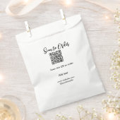 Scannen Sie QR-Code, um E-Mail der Website hinzuzu Geschenktütchen (Ausgeschnitten)