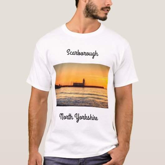 Scarborough Lighthouse T-Shirt (Vorderseite)