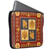 Scarf mit goldgelben Löwen. Separate Elemente Laptopschutzhülle (Vorne Rechts)
