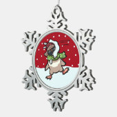 Scarf Penguin Hit By Snowball Weihnachten Cartoon Schneeflocken Zinn-Ornament (Rechts)