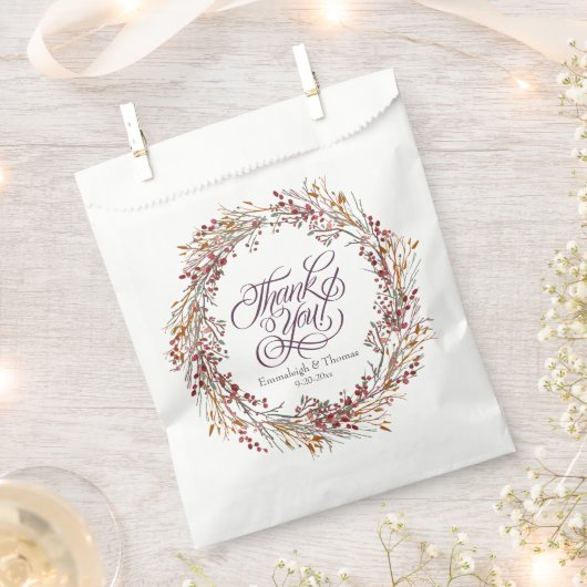 Scarlet Red Seasonal Floral Wedge Geschenktütchen (Ausgeschnitten)