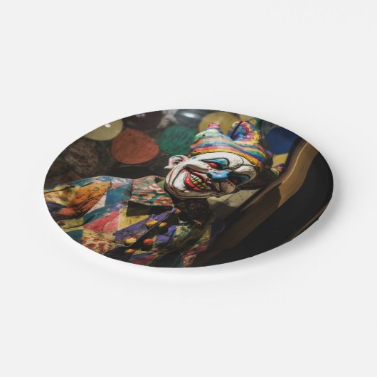 Scary Clown Paper Plate Pappteller (Schrägansicht)