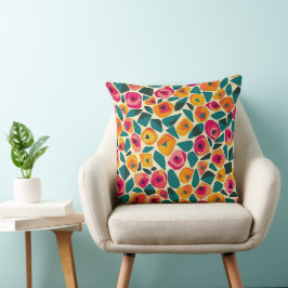 Scattered Floral Love Kissen