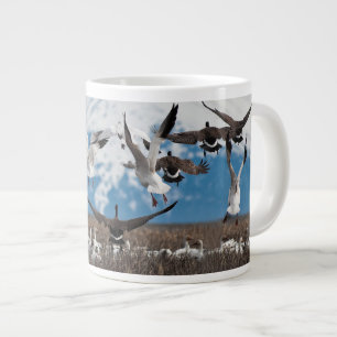 Scattering Geese Jumbo-Tasse