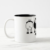 Schaap, witte of zwarte schapen van de familie zweifarbige tasse (Links)