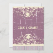 Schäbige lila Spitze-Hochzeits-Einladung Einladung (Rückseite)