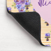 Schäbige lila Stiefmütterchen Blumen gelbe Mausmat Mousepad (Ecke)