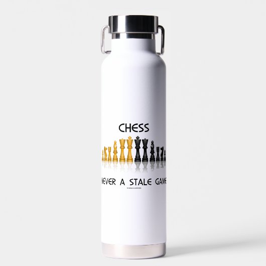 Schach nie ein veraltetes Set, das das Schachspiel Trinkflasche (Vorne)