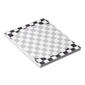 Schach-Quadrat-Muster - schwarz + Ihr Hintergrund Notizblock (angewinkelt)