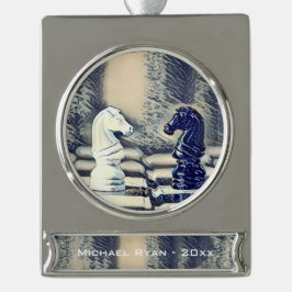 Schach Rittern Schachbrett Personalisiertes Weihna Banner-Ornament Silber