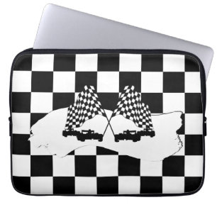 Schachbrett-Flagge und Rennwagen Laptopschutzhülle