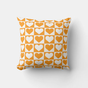 Schachbrett-Herzen-Muster - Orange und Weiß Kissen