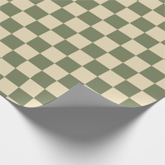 Schachbrett mit grüner und heller Beige Geschenkpapier (Ecke)