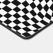 Schachbrett mit schwarzem und weißem Karton Schreibtischunterlage (Ecke)