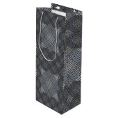 Schachbrett Muster diagonal 2tones.bx4x4 BLK BG Geschenktüte Für Weinflaschen (Vorderseite Schrägansicht)