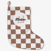 Schachbrett Quadrate Mocha-braunes Retro Monogramm Kleiner Weihnachtsstrumpf (Vorderseite)