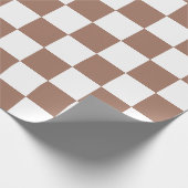 Schachbrett Quadrate mocha braunes, weißes geometr Geschenkpapier (Ecke)