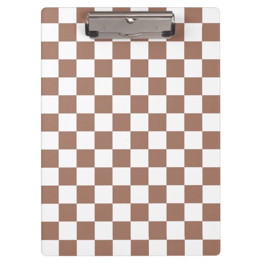 Schachbrett Quadrate mocha braunes, weißes geometr Klemmbrett (Vorderseite)