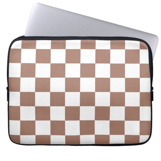 Schachbrett Quadrate mocha braunes, weißes geometr Laptopschutzhülle (Vorderseite)