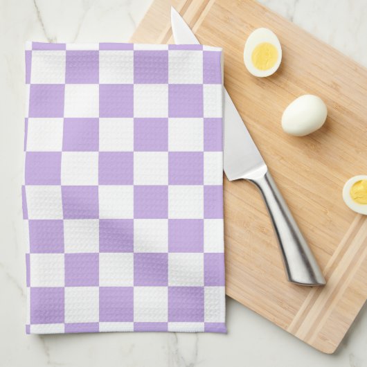 Schachbrett und Weiß Handtuch (Viertel Falte)